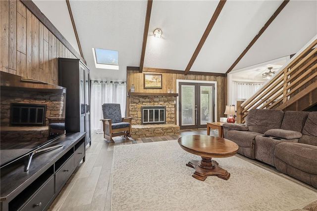 10283 Haskins Street, Lenexa, KS 66215