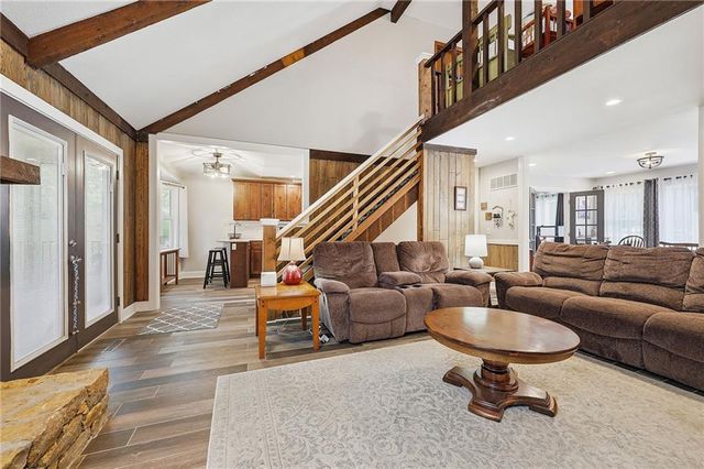 10283 Haskins Street, Lenexa, KS 66215