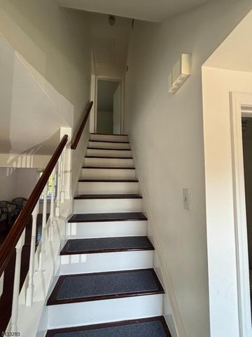53 Boxgrove Pl, Franklin Twp., NJ 08873