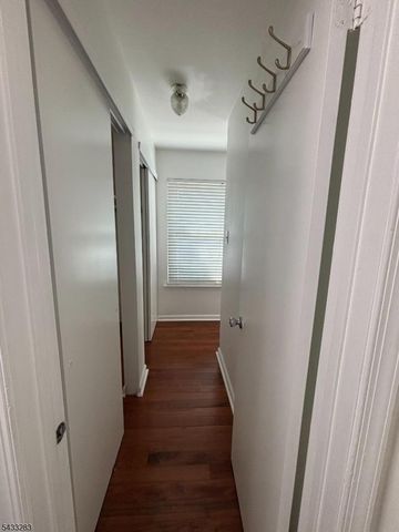 53 Boxgrove Pl, Franklin Twp., NJ 08873