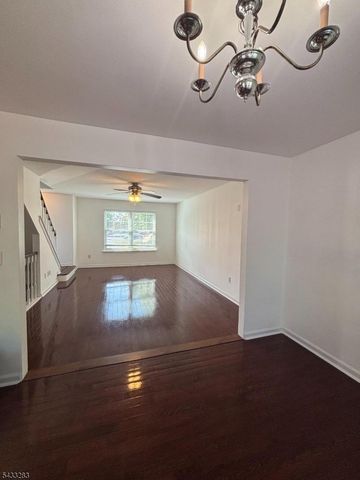 53 Boxgrove Pl, Franklin Twp., NJ 08873