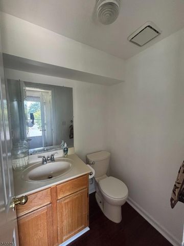 53 Boxgrove Pl, Franklin Twp., NJ 08873