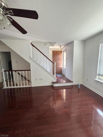 53 Boxgrove Pl, Franklin Twp., NJ 08873
