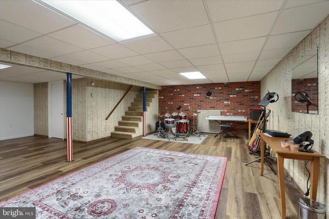 1401 LA CARR LN, Dauphin, PA 17018