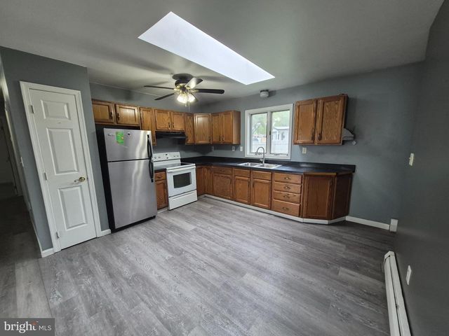 1251 BUDDIES PL, Birdsboro, PA 19508
