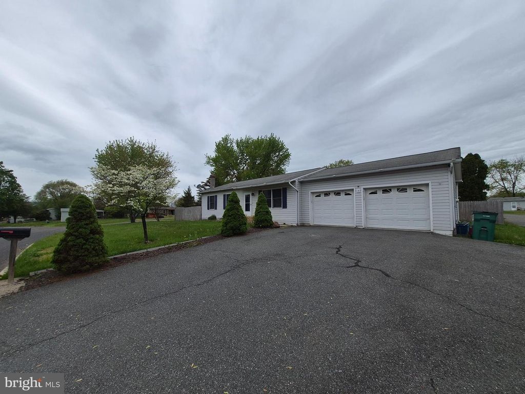 1251 BUDDIES PL, Birdsboro, PA 19508