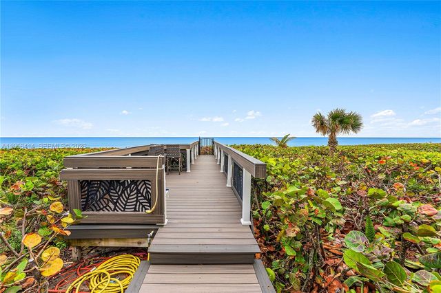 290 Celestial Way 2, Juno Beach, FL 33408
