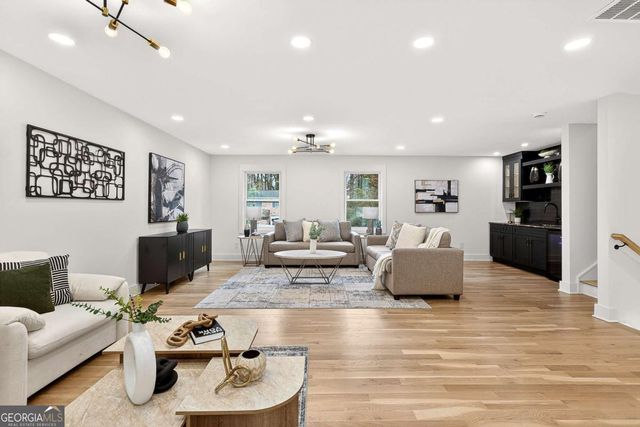 245 Doeskin Trail SE, Smyrna, GA 30082