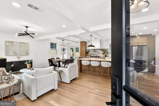 245 Doeskin Trail SE, Smyrna, GA 30082