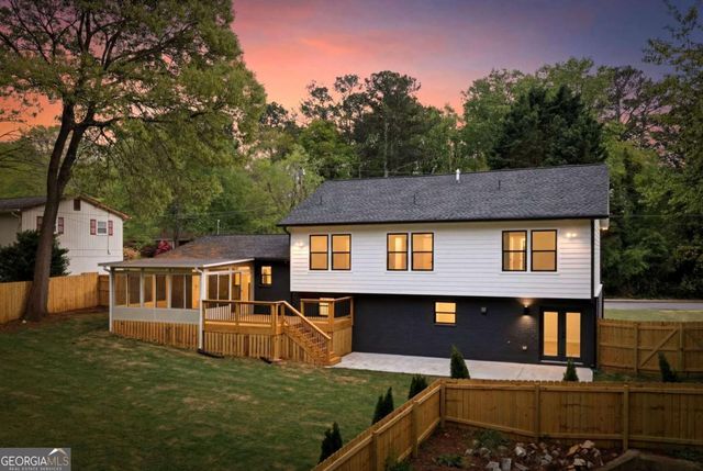 245 Doeskin Trail SE, Smyrna, GA 30082