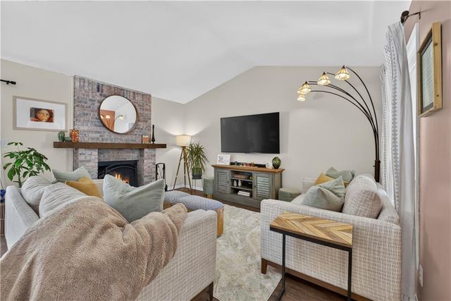 8004 W 64th Terrace, Mission, KS 66202