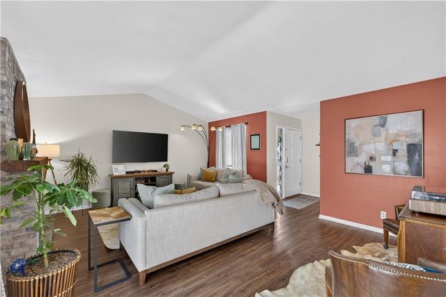 8004 W 64th Terrace, Mission, KS 66202
