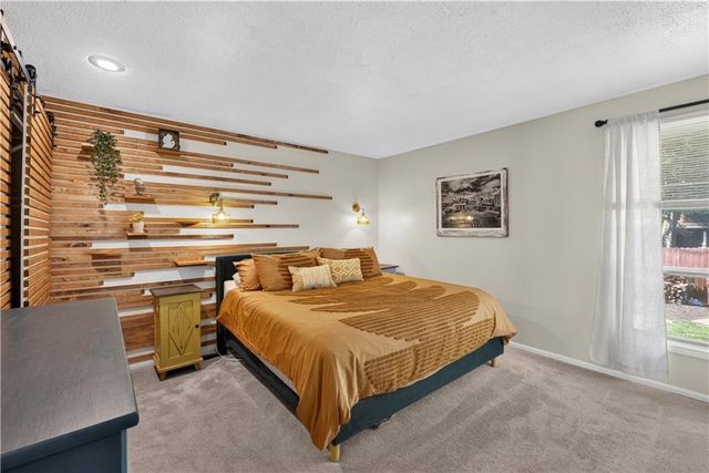 8004 W 64th Terrace, Mission, KS 66202