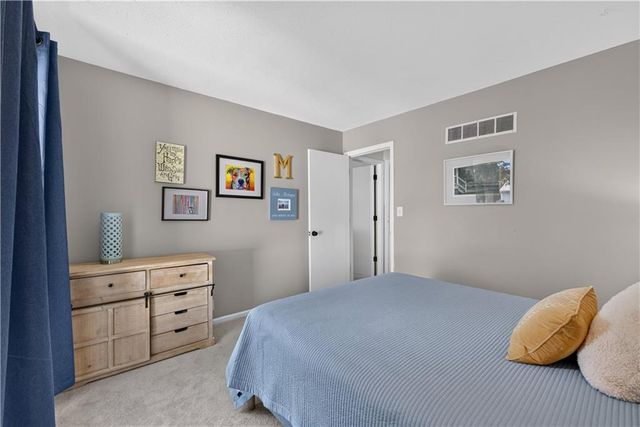 8004 W 64th Terrace, Mission, KS 66202