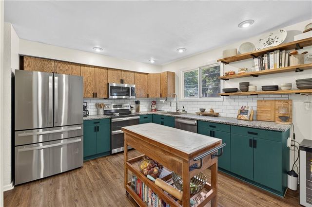 8004 W 64th Terrace, Mission, KS 66202