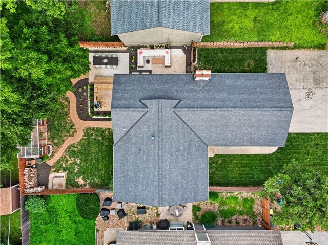 8004 W 64th Terrace, Mission, KS 66202
