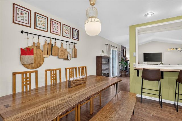 8004 W 64th Terrace, Mission, KS 66202