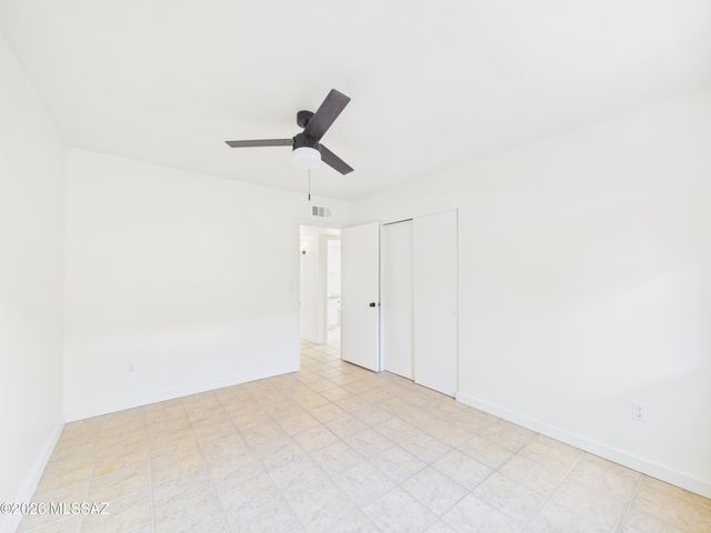 9130 E Calle Maria, Tucson, AZ 85710