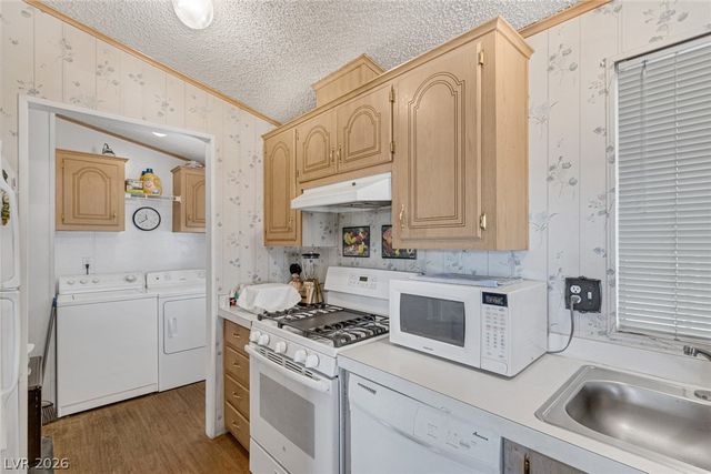 5141 Royal Drive, Las Vegas, NV 89103