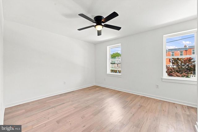 258 ROCHELLE AVE, Philadelphia, PA 19128