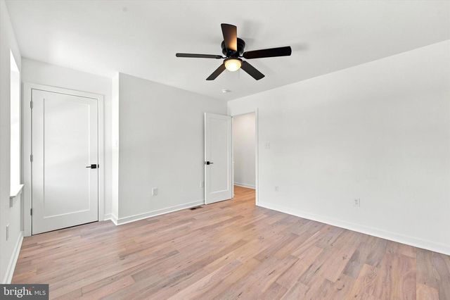 258 ROCHELLE AVE, Philadelphia, PA 19128