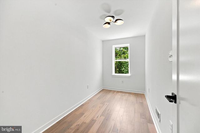 258 ROCHELLE AVE, Philadelphia, PA 19128