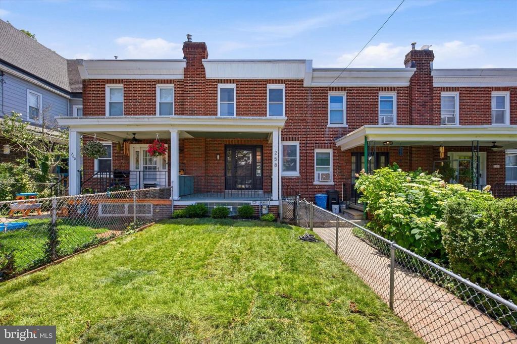 258 ROCHELLE AVE, Philadelphia, PA 19128