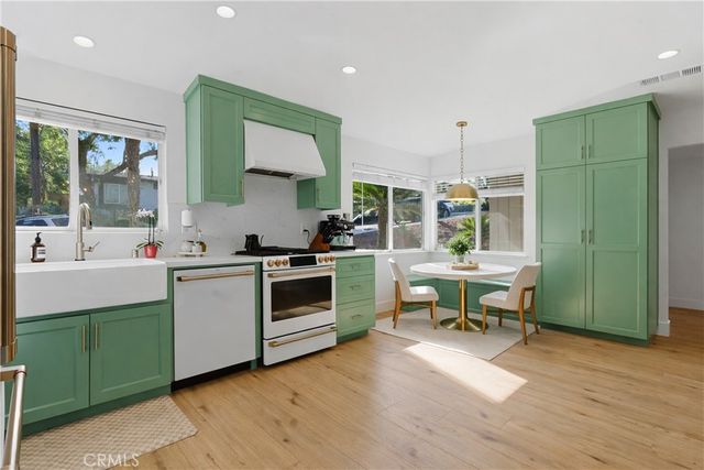 5618 Wilhelmina Avenue, Woodland Hills, CA 91367