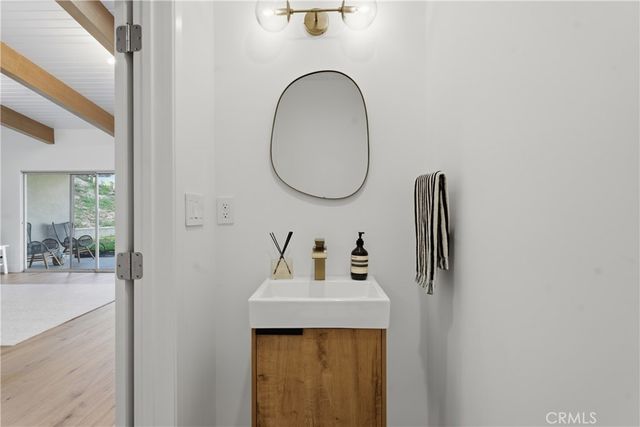 5618 Wilhelmina Avenue, Woodland Hills, CA 91367