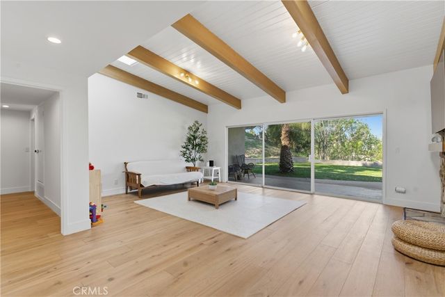 5618 Wilhelmina Avenue, Woodland Hills, CA 91367