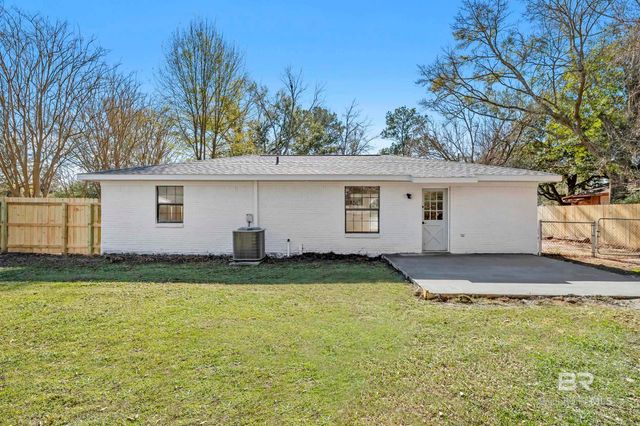 4108 Chicago Avenue, Loxley, AL 36551
