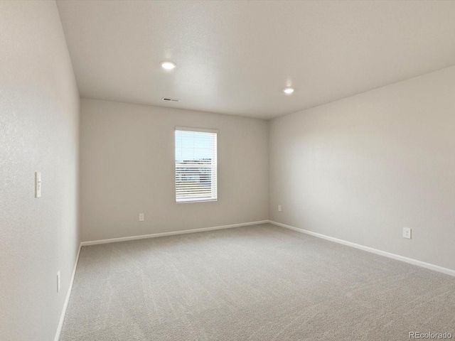 1216 Spring Creek Dr, Windsor, CO 80550