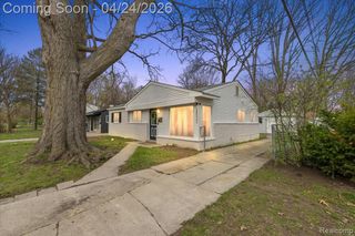 28022 Fairfax Street, Southfield, MI 48076