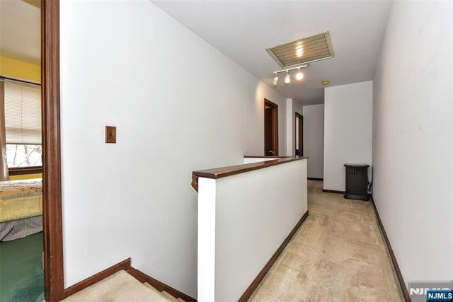 16 Wilson Terrace, Waldwick, NJ 07463