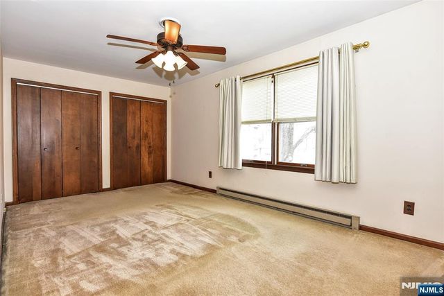 16 Wilson Terrace, Waldwick, NJ 07463