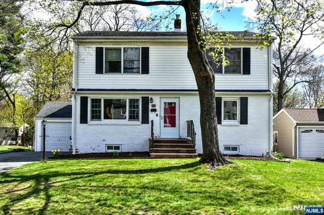 16 Wilson Terrace, Waldwick, NJ 07463