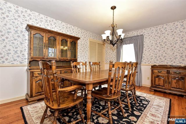 16 Wilson Terrace, Waldwick, NJ 07463