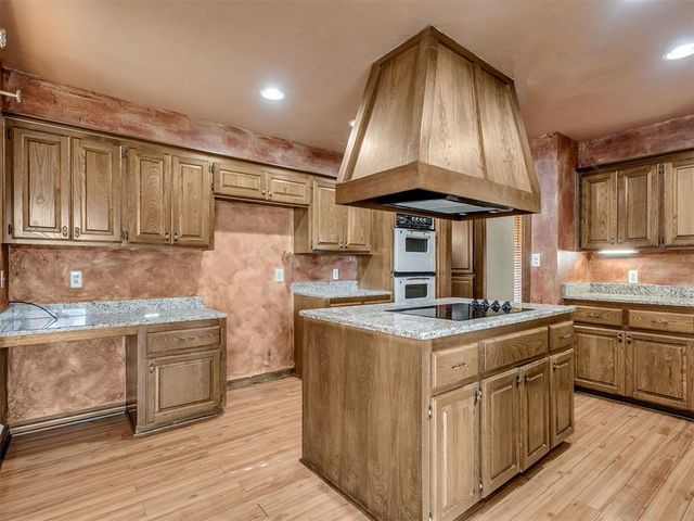 6 Lancet Court, Shawnee, OK 74804