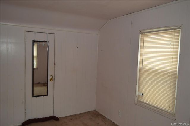 24 Garnet Place, Elmont, NY 11003