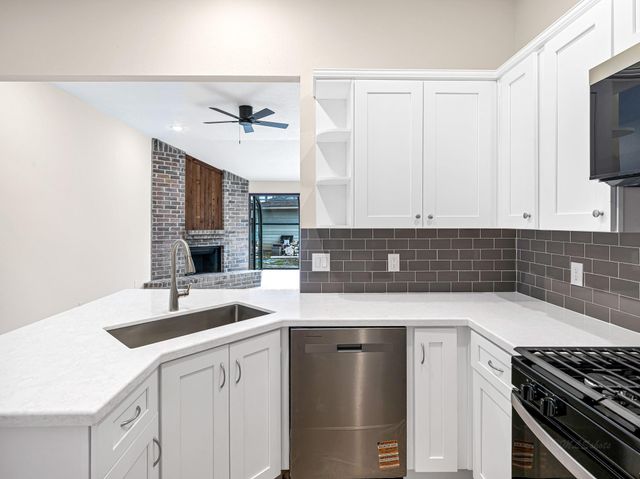 9254 Autumnsong Drive, Houston, TX 77064