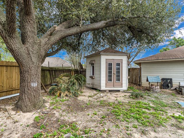 9254 Autumnsong Drive, Houston, TX 77064