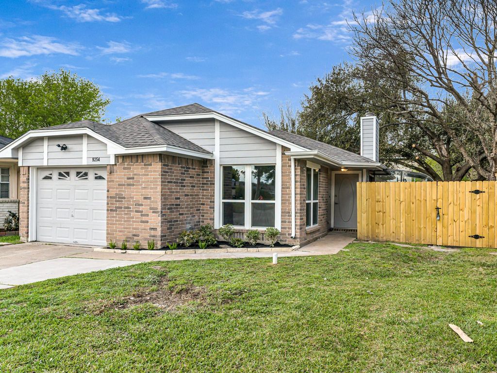 9254 Autumnsong Drive, Houston, TX 77064