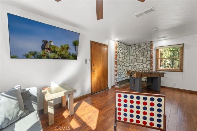 42554 Juniper Drive, Big Bear Lake, CA 92315