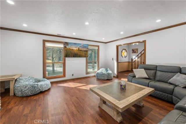 42554 Juniper Drive, Big Bear Lake, CA 92315