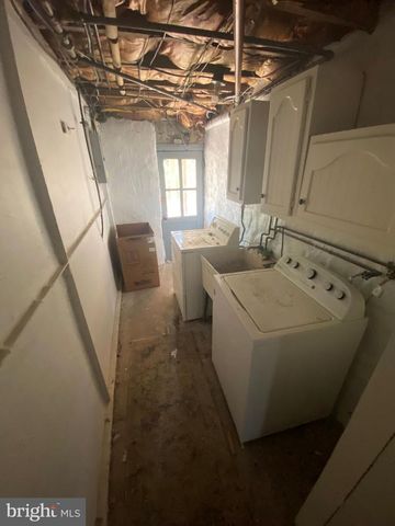 46 SPRINGTON RD, Upper Darby, PA 19082