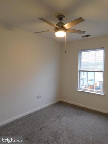 102 ZEPHYR LN, Winchester, VA 22602