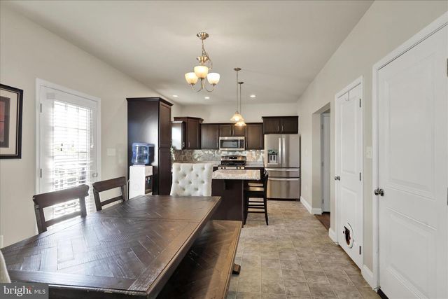 42 CANVASBACK LN, Elizabethtown, PA 17022