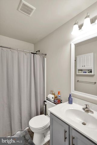 42 CANVASBACK LN, Elizabethtown, PA 17022