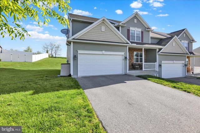 42 CANVASBACK LN, Elizabethtown, PA 17022