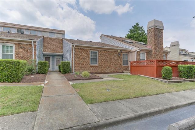 1433 Lake Geneve DR, Virginia Beach, VA 23464
